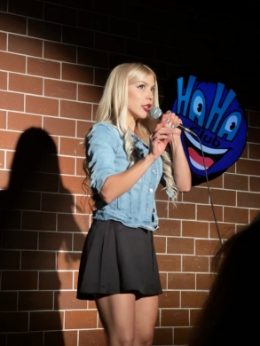 Interview With Brazilian comedian, writer, and actor Cinthya Brasil