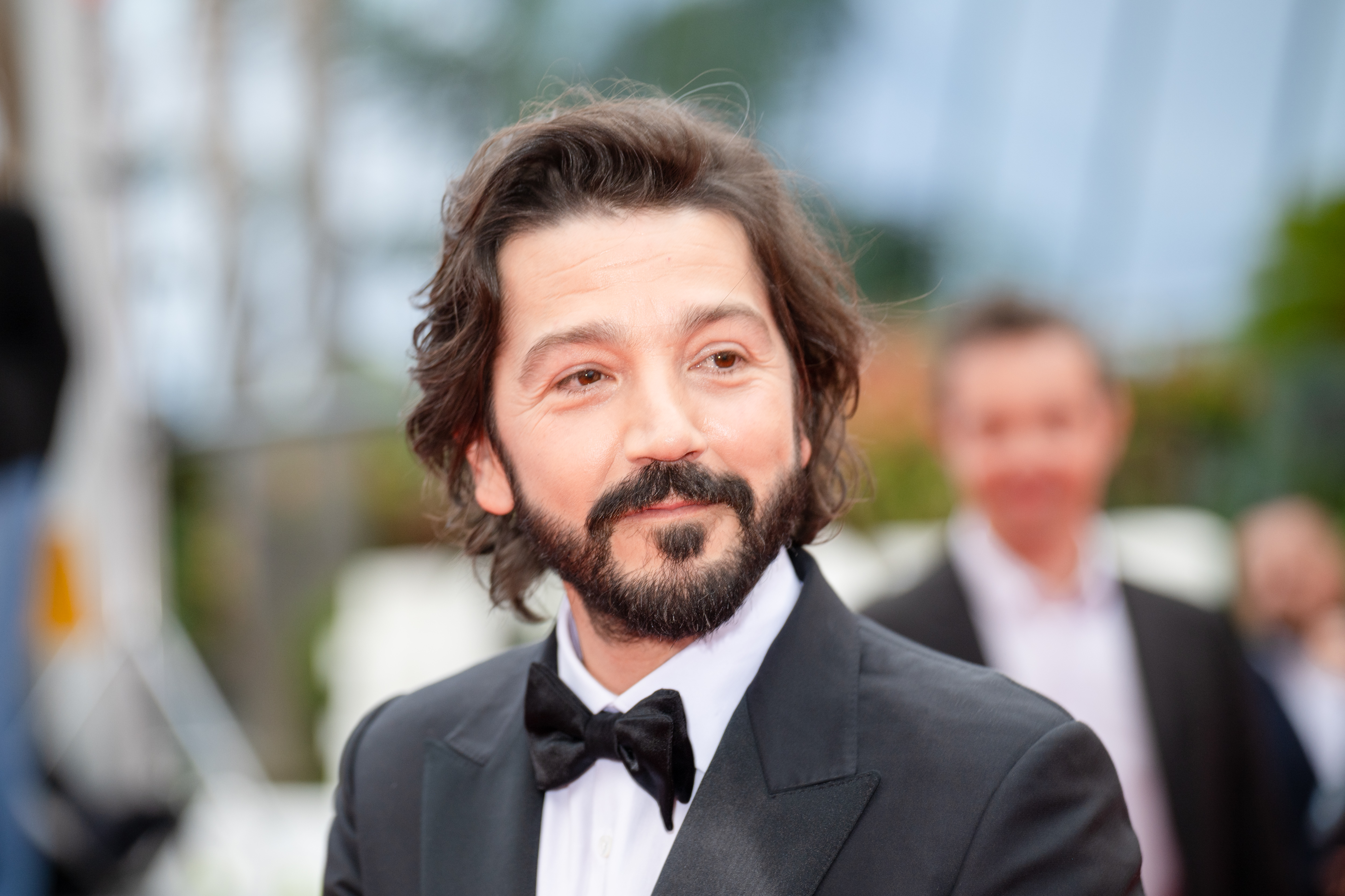 Image Description: Diego Luna attends the competition screening red carpet of the movie Nagi Notes during the 79th Cannes Film Festival Cannes France 2026-05-13