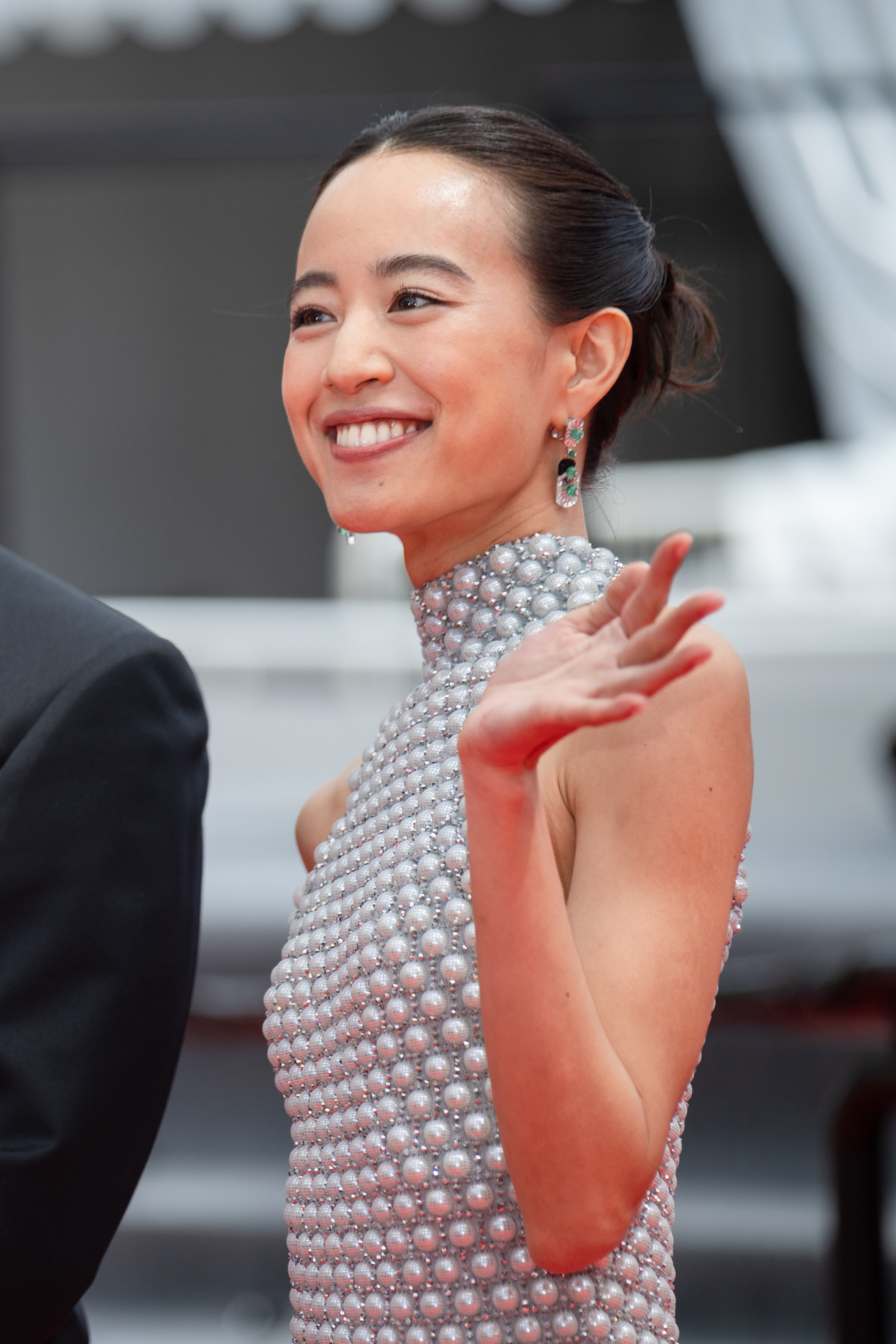 Image Description: Shizuka Ishibaschi attends the competition screening red carpet of the movie Nagi Notes during the 79th Cannes Film Festival Cannes France 2026-05-13