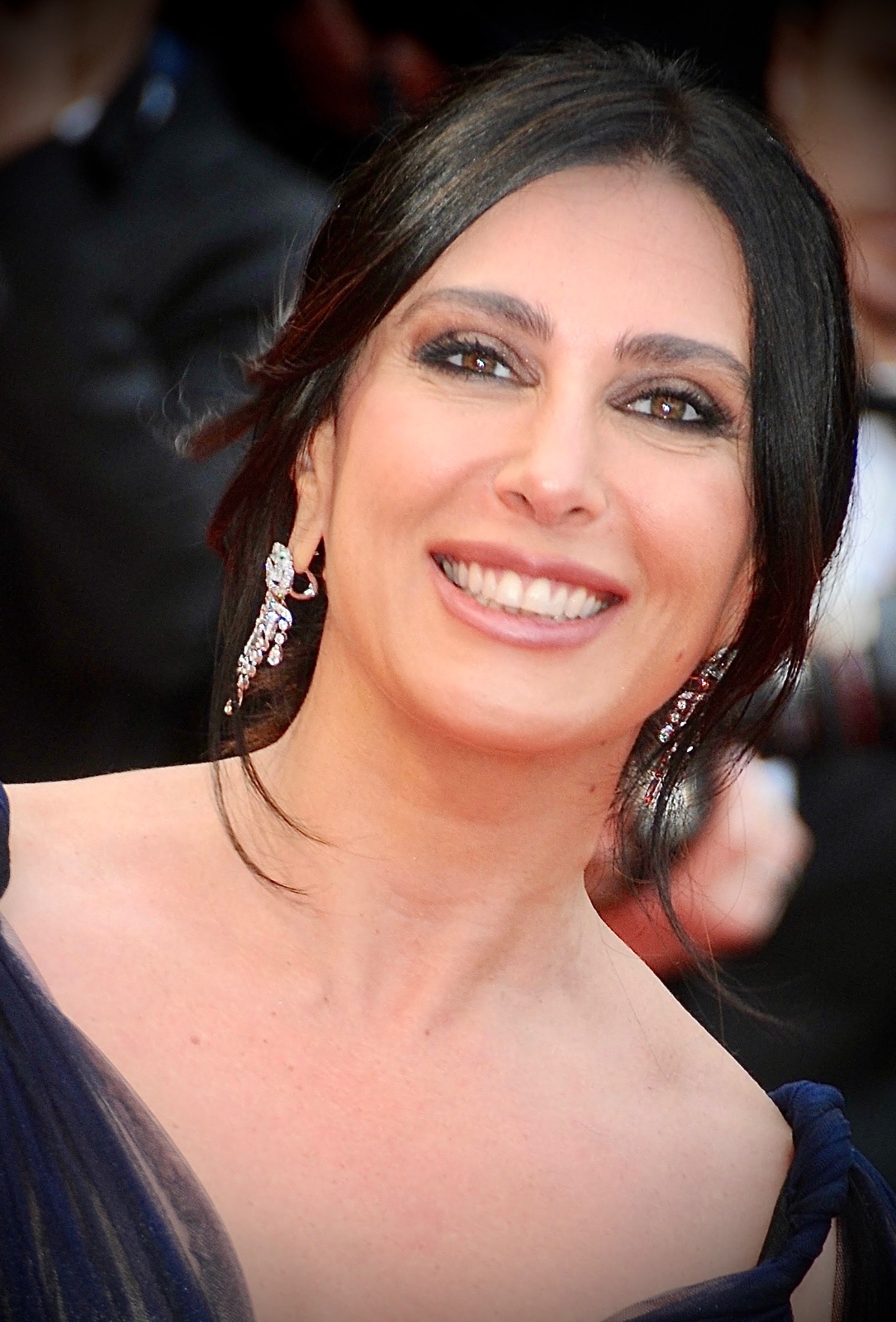 Aloha Pictures Images Collection by Alan Schoenauer Carlotti & Patrick Mascaraque © Nadine Labaki